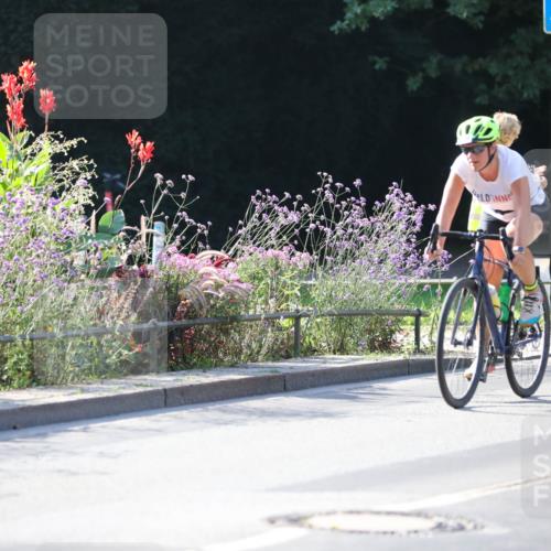 08.09.2024 - Stadtparktriathlon Zöllner http://msf.ph/oto/7019094 08.09.2024 10:09:11 Radfahren 186, 232, 236 meine-sportfotos.de
