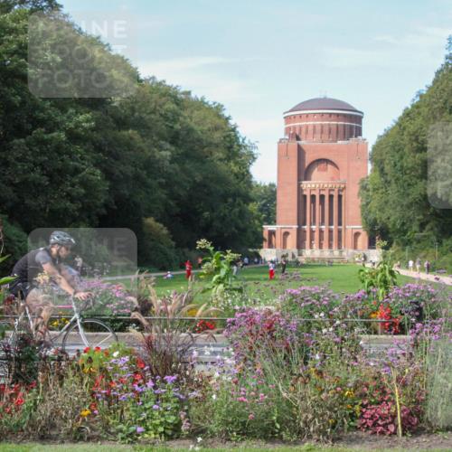 08.09.2024 - Stadtparktriathlon Zöllner http://msf.ph/oto/7019097 08.09.2024 12:08:07 Radfahren 717 meine-sportfotos.de