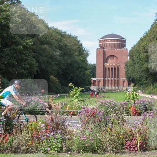 08.09.2024 - Stadtparktriathlon Zöllner http://msf.ph/oto/7019128 08.09.2024 12:08:25 Radfahren 681, 785 meine-sportfotos.de