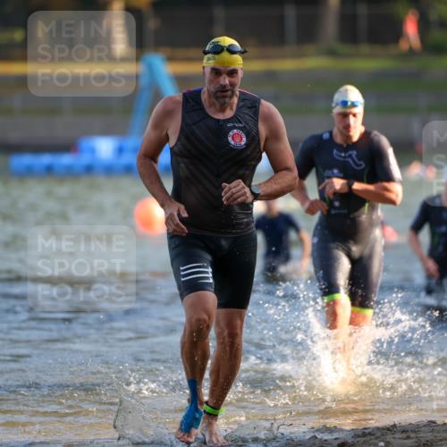 08.09.2024 - Stadtparktriathlon Michael Strokosch http://msf.ph/oto/7019133 08.09.2024 08:59:20 Schwimmen 94, 97, 109, 113, 117, 119, 128 meine-sportfotos.de