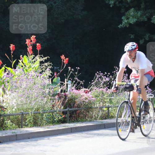08.09.2024 - Stadtparktriathlon Zöllner http://msf.ph/oto/7019157 08.09.2024 10:09:47 Radfahren 198, 206, 247 meine-sportfotos.de