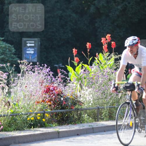 08.09.2024 - Stadtparktriathlon Zöllner http://msf.ph/oto/7019167 08.09.2024 10:09:47 Radfahren 198, 206, 247 meine-sportfotos.de