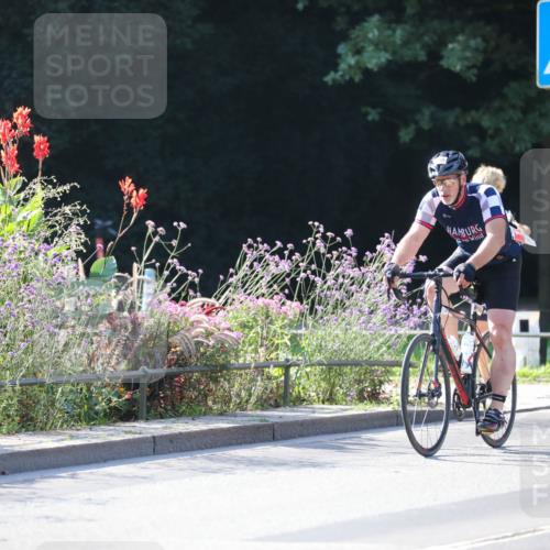 08.09.2024 - Stadtparktriathlon Zöllner http://msf.ph/oto/7019173 08.09.2024 10:09:49 Radfahren 198, 206, 247 meine-sportfotos.de