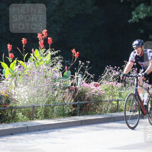 08.09.2024 - Stadtparktriathlon Zöllner http://msf.ph/oto/7019180 08.09.2024 10:09:49 Radfahren 198, 206, 247 meine-sportfotos.de
