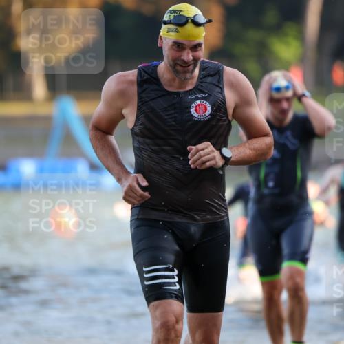 08.09.2024 - Stadtparktriathlon Michael Strokosch http://msf.ph/oto/7019184 08.09.2024 08:59:21 Schwimmen 97, 109, 113, 117, 119, 128 meine-sportfotos.de
