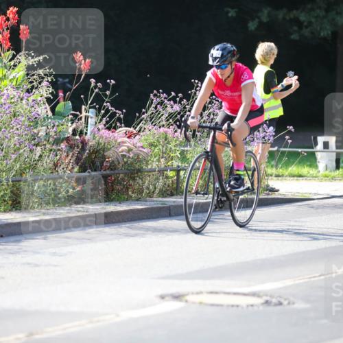 08.09.2024 - Stadtparktriathlon Zöllner http://msf.ph/oto/7019235 08.09.2024 10:10:15 Radfahren 212, 219 meine-sportfotos.de