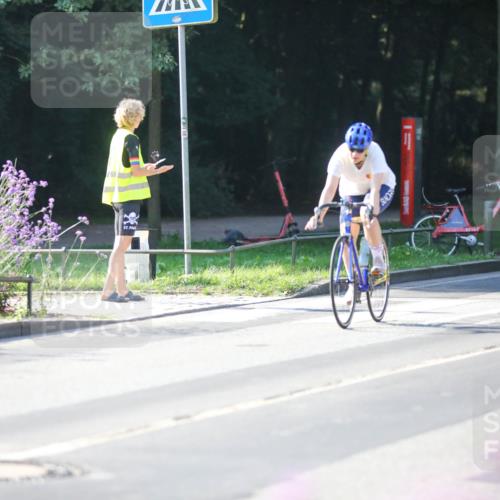 08.09.2024 - Stadtparktriathlon Zöllner http://msf.ph/oto/7019258 08.09.2024 10:10:40 Radfahren 182, 196, 200 meine-sportfotos.de