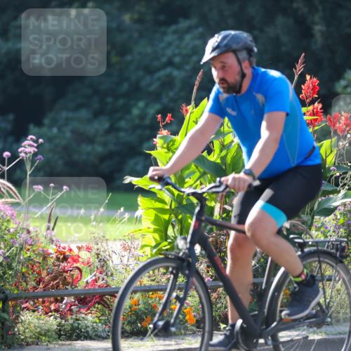08.09.2024 - Stadtparktriathlon Zöllner http://msf.ph/oto/7019311 08.09.2024 10:10:50 Radfahren 196 meine-sportfotos.de