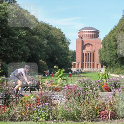 08.09.2024 - Stadtparktriathlon Zöllner http://msf.ph/oto/7019340 08.09.2024 12:11:20 Radfahren 692, 828 meine-sportfotos.de