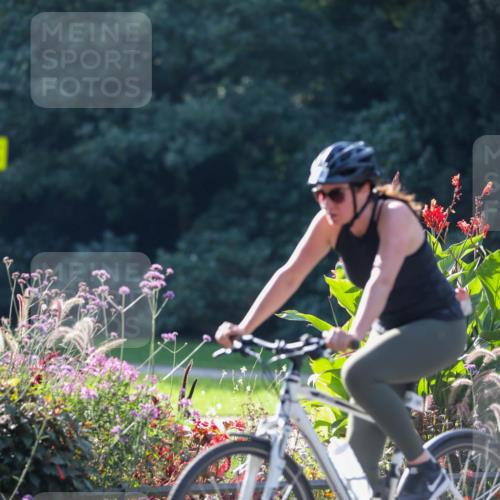 08.09.2024 - Stadtparktriathlon Zöllner http://msf.ph/oto/7019356 08.09.2024 10:11:05 Radfahren 190, 193, 248 meine-sportfotos.de
