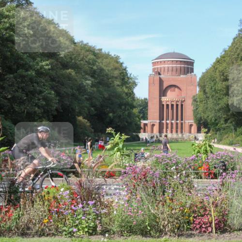 08.09.2024 - Stadtparktriathlon Zöllner http://msf.ph/oto/7019360 08.09.2024 12:11:36 Radfahren 739, 805 meine-sportfotos.de
