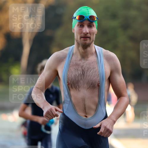 08.09.2024 - Stadtparktriathlon Michael Strokosch http://msf.ph/oto/7019372 08.09.2024 08:59:31 Schwimmen 107, 113, 117, 128 meine-sportfotos.de