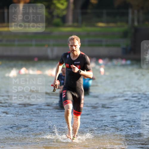 08.09.2024 - Stadtparktriathlon Michael Strokosch http://msf.ph/oto/7019400 08.09.2024 08:59:35 Schwimmen 107, 116 meine-sportfotos.de