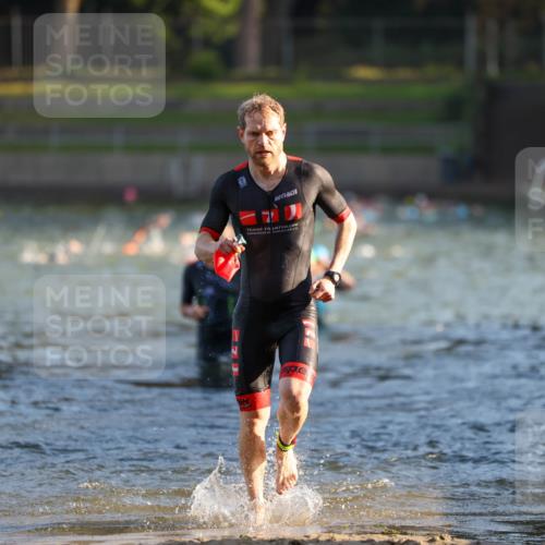 08.09.2024 - Stadtparktriathlon Michael Strokosch http://msf.ph/oto/7019410 08.09.2024 08:59:35 Schwimmen 107, 116 meine-sportfotos.de
