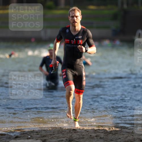 08.09.2024 - Stadtparktriathlon Michael Strokosch http://msf.ph/oto/7019415 08.09.2024 08:59:36 Schwimmen 107, 116 meine-sportfotos.de
