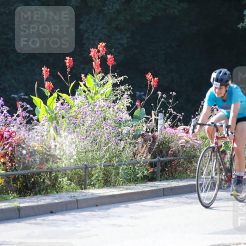 08.09.2024 - Stadtparktriathlon Zöllner http://msf.ph/oto/7019431 08.09.2024 10:11:35 Radfahren 183, 242, 253 meine-sportfotos.de