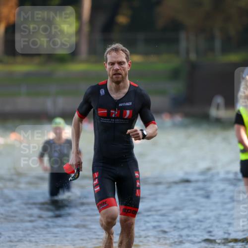 08.09.2024 - Stadtparktriathlon Michael Strokosch http://msf.ph/oto/7019434 08.09.2024 08:59:36 Schwimmen 107, 116 meine-sportfotos.de