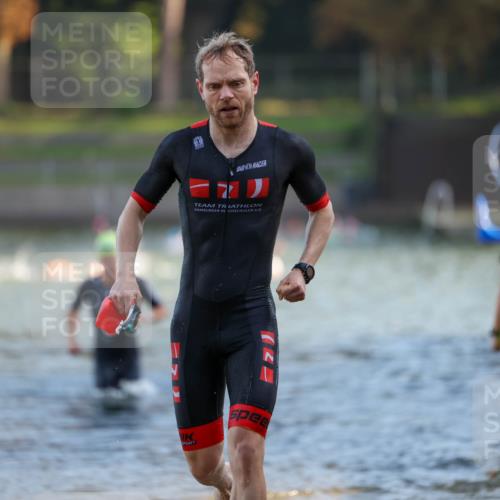 08.09.2024 - Stadtparktriathlon Michael Strokosch http://msf.ph/oto/7019454 08.09.2024 08:59:37 Schwimmen 107, 116 meine-sportfotos.de