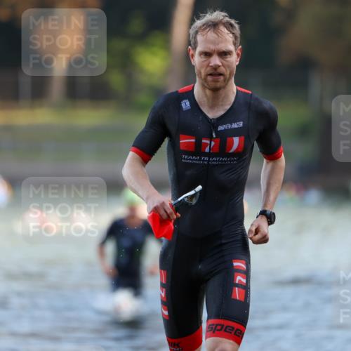08.09.2024 - Stadtparktriathlon Michael Strokosch http://msf.ph/oto/7019470 08.09.2024 08:59:38 Schwimmen 107, 116 meine-sportfotos.de