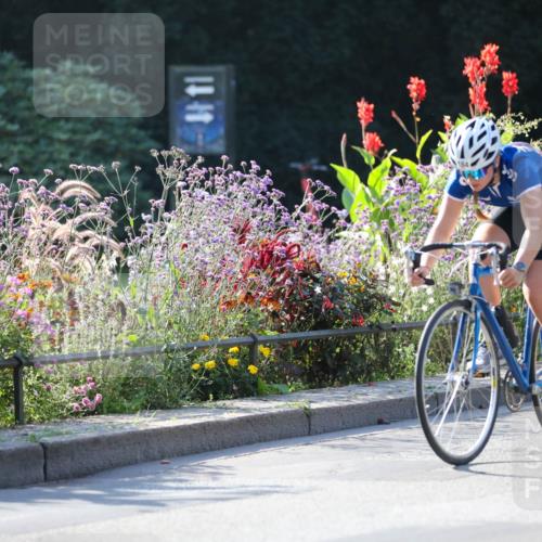 08.09.2024 - Stadtparktriathlon Zöllner http://msf.ph/oto/7019477 08.09.2024 10:11:54 Radfahren 184, 241, 254, 257, 258 meine-sportfotos.de