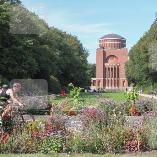 08.09.2024 - Stadtparktriathlon Zöllner http://msf.ph/oto/7019481 08.09.2024 12:12:34 Radfahren 696, 700, 742, 746, 782, 798 meine-sportfotos.de