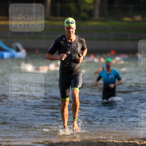 08.09.2024 - Stadtparktriathlon Michael Strokosch http://msf.ph/oto/7019499 08.09.2024 08:59:43 Schwimmen 116, 124 meine-sportfotos.de