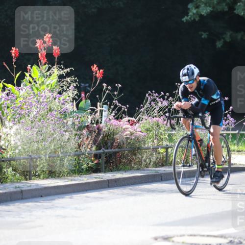 08.09.2024 - Stadtparktriathlon Zöllner http://msf.ph/oto/7019501 08.09.2024 10:11:57 Radfahren 211, 241, 254, 257, 258 meine-sportfotos.de