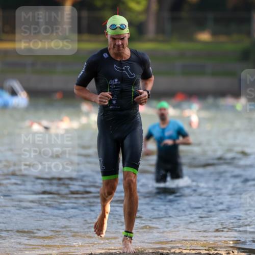 08.09.2024 - Stadtparktriathlon Michael Strokosch http://msf.ph/oto/7019518 08.09.2024 08:59:44 Schwimmen 116, 124 meine-sportfotos.de