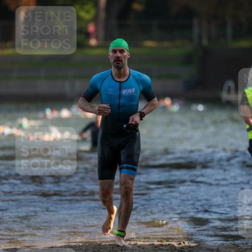 08.09.2024 - Stadtparktriathlon Michael Strokosch http://msf.ph/oto/7019558 08.09.2024 08:59:50 Schwimmen 124 meine-sportfotos.de
