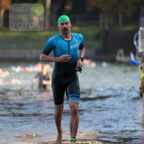 08.09.2024 - Stadtparktriathlon Michael Strokosch http://msf.ph/oto/7019575 08.09.2024 08:59:51 Schwimmen 124 meine-sportfotos.de