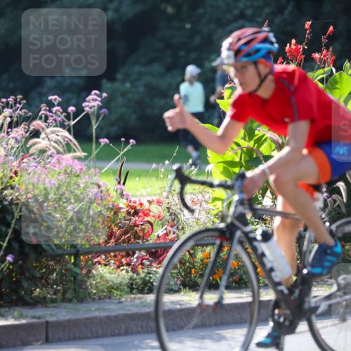 08.09.2024 - Stadtparktriathlon Zöllner http://msf.ph/oto/7019597 08.09.2024 10:12:33 Radfahren 234, 246 meine-sportfotos.de