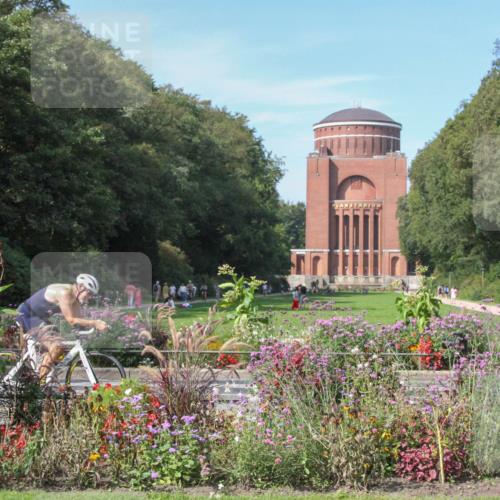 08.09.2024 - Stadtparktriathlon Zöllner http://msf.ph/oto/7019600 08.09.2024 12:13:20 Radfahren 677, 726 meine-sportfotos.de
