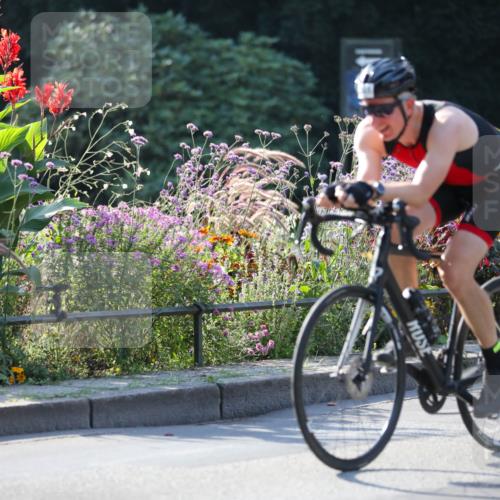 08.09.2024 - Stadtparktriathlon Zöllner http://msf.ph/oto/7019647 08.09.2024 10:12:53 Radfahren 209, 245 meine-sportfotos.de