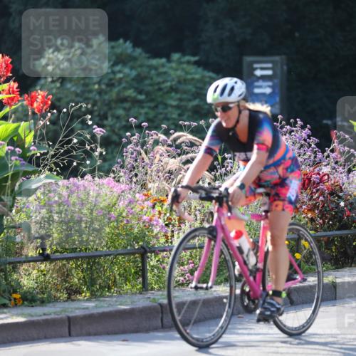 08.09.2024 - Stadtparktriathlon Zöllner http://msf.ph/oto/7019675 08.09.2024 10:13:37 Radfahren 207, 222, 226, 249 meine-sportfotos.de