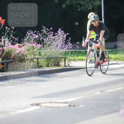 08.09.2024 - Stadtparktriathlon Zöllner http://msf.ph/oto/7019685 08.09.2024 10:13:39 Radfahren 222, 226, 249 meine-sportfotos.de