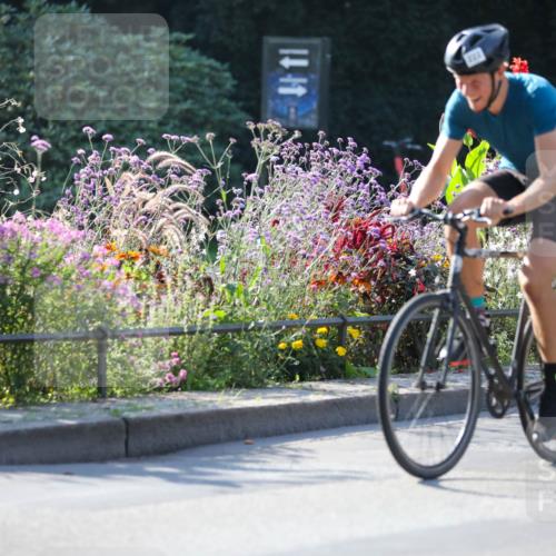 08.09.2024 - Stadtparktriathlon Zöllner http://msf.ph/oto/7019727 08.09.2024 10:13:44 Radfahren 221, 222, 252 meine-sportfotos.de