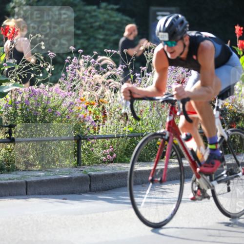 08.09.2024 - Stadtparktriathlon Zöllner http://msf.ph/oto/7019757 08.09.2024 10:13:52 Radfahren 216, 221, 252 meine-sportfotos.de