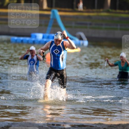 08.09.2024 - Stadtparktriathlon Michael Strokosch http://msf.ph/oto/7019893 08.09.2024 09:02:37 Schwimmen 101, 103 meine-sportfotos.de