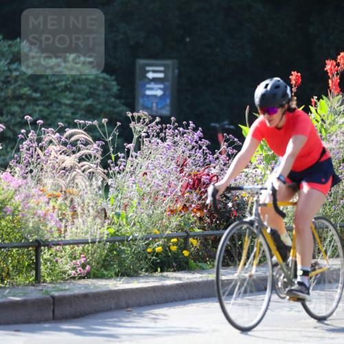 08.09.2024 - Stadtparktriathlon Zöllner http://msf.ph/oto/7019947 08.09.2024 10:15:31 Radfahren 259 meine-sportfotos.de