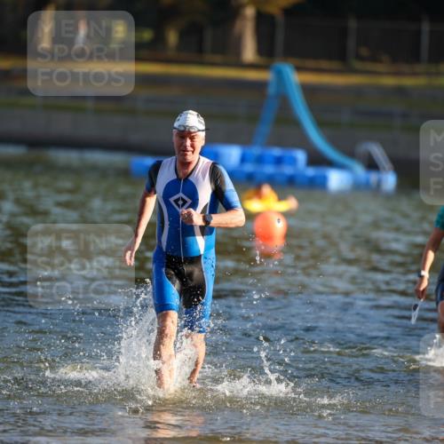 08.09.2024 - Stadtparktriathlon Michael Strokosch http://msf.ph/oto/7019997 08.09.2024 09:02:45 Schwimmen 100, 101 meine-sportfotos.de