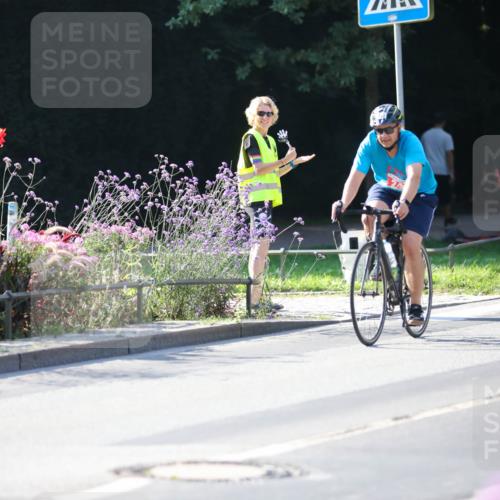 08.09.2024 - Stadtparktriathlon Zöllner http://msf.ph/oto/7020007 08.09.2024 10:15:58 Radfahren 204, 238, 243, 250, 251, 353 meine-sportfotos.de