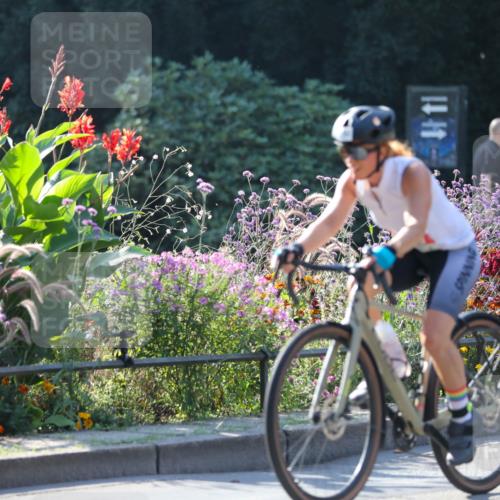 08.09.2024 - Stadtparktriathlon Zöllner http://msf.ph/oto/7020036 08.09.2024 10:16:05 Radfahren 218, 225, 238, 250 meine-sportfotos.de