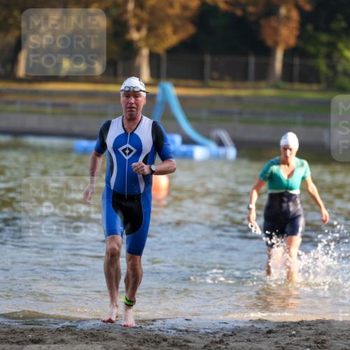 08.09.2024 - Stadtparktriathlon Michael Strokosch http://msf.ph/oto/7020049 08.09.2024 09:02:47 Schwimmen 100, 101 meine-sportfotos.de
