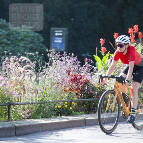 08.09.2024 - Stadtparktriathlon Zöllner http://msf.ph/oto/7020055 08.09.2024 10:16:09 Radfahren 192, 195, 218, 225, 237, 238, 244 meine-sportfotos.de
