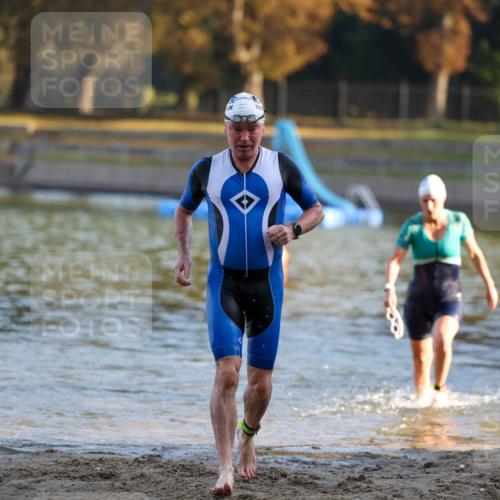 08.09.2024 - Stadtparktriathlon Michael Strokosch http://msf.ph/oto/7020065 08.09.2024 09:02:48 Schwimmen 100, 101 meine-sportfotos.de