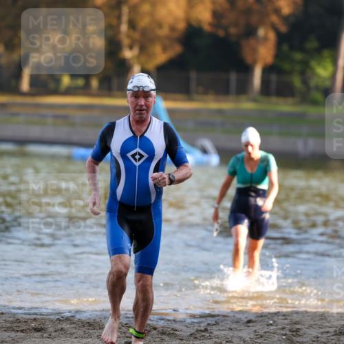 08.09.2024 - Stadtparktriathlon Michael Strokosch http://msf.ph/oto/7020074 08.09.2024 09:02:48 Schwimmen 100, 101 meine-sportfotos.de