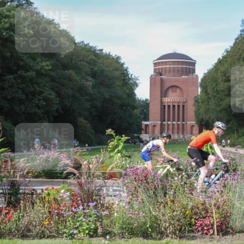 08.09.2024 - Stadtparktriathlon Zöllner http://msf.ph/oto/7020087 08.09.2024 12:18:19 Radfahren 716, 871, 908 meine-sportfotos.de