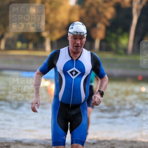 08.09.2024 - Stadtparktriathlon Michael Strokosch http://msf.ph/oto/7020118 08.09.2024 09:02:50 Schwimmen 100, 101 meine-sportfotos.de
