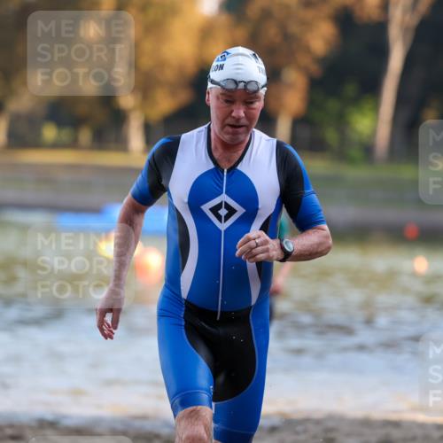 08.09.2024 - Stadtparktriathlon Michael Strokosch http://msf.ph/oto/7020126 08.09.2024 09:02:51 Schwimmen 100, 101 meine-sportfotos.de