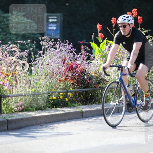 08.09.2024 - Stadtparktriathlon Zöllner http://msf.ph/oto/7020140 08.09.2024 10:16:29 Radfahren 255 meine-sportfotos.de